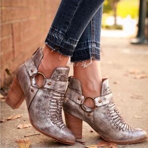 Ariat Unbridled Jaelle Metallic Western Ankle Boots Booties 11